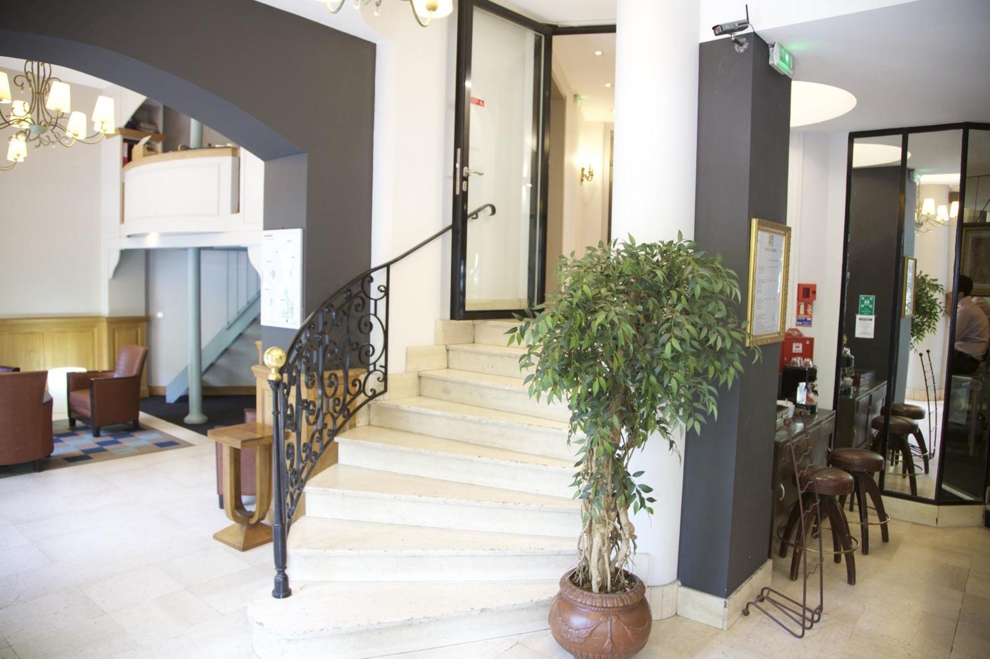 Grand Des Gobelins Hotel 3*